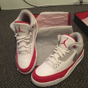 Jordan retro 3 Tinker Red